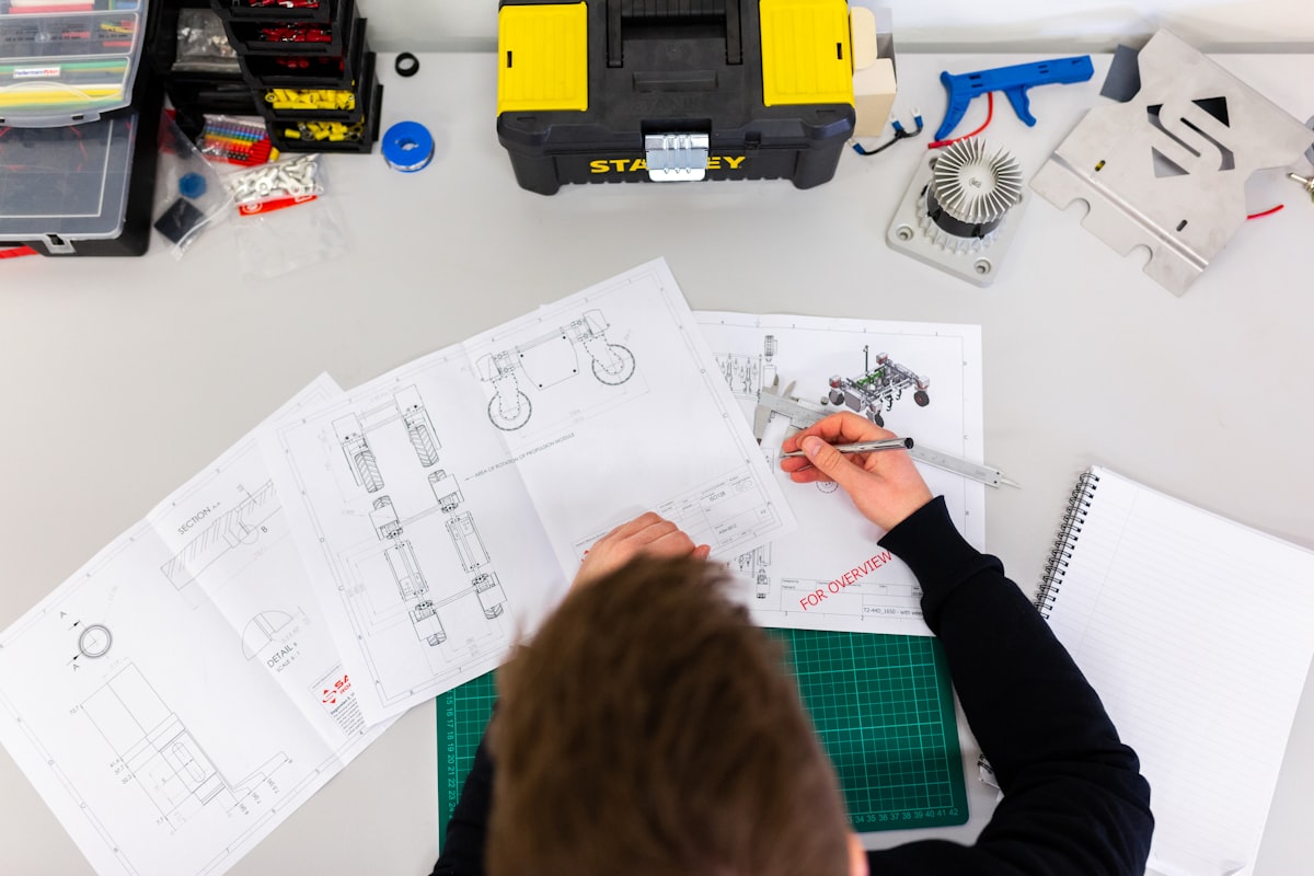 Atelier de fabrication d'enseignes Lumigraphie